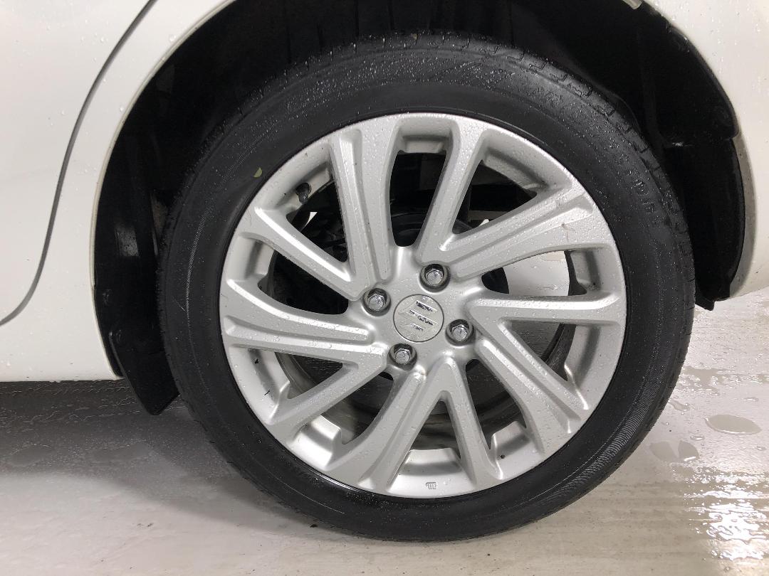 Photo '11' of Suzuki Swift