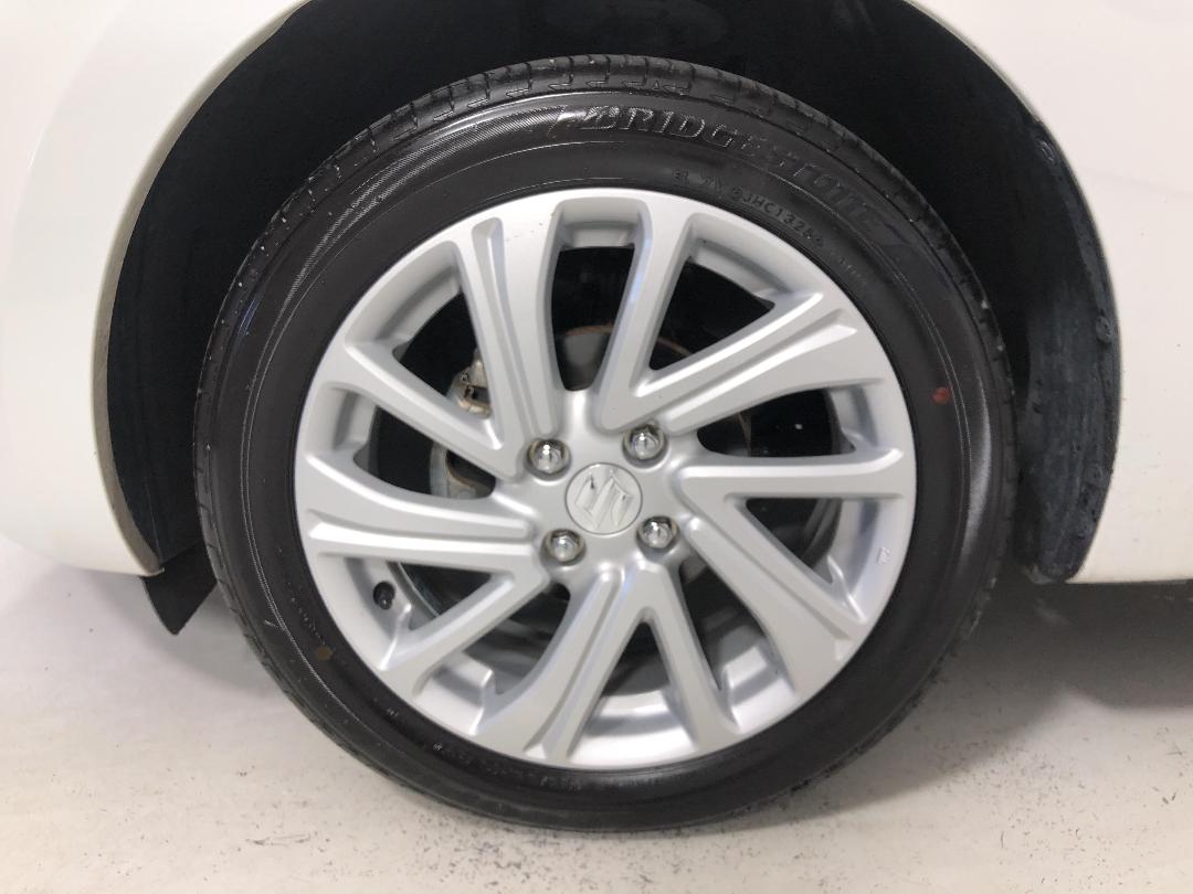 Photo '10' of Suzuki Swift