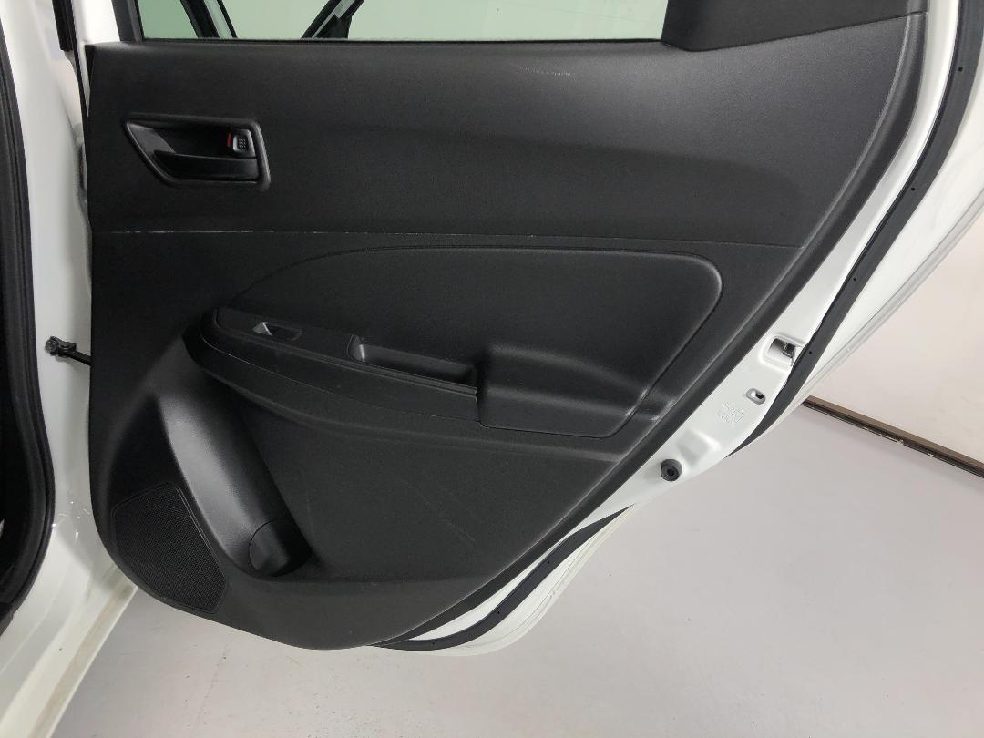 Photo '19' of Suzuki Swift