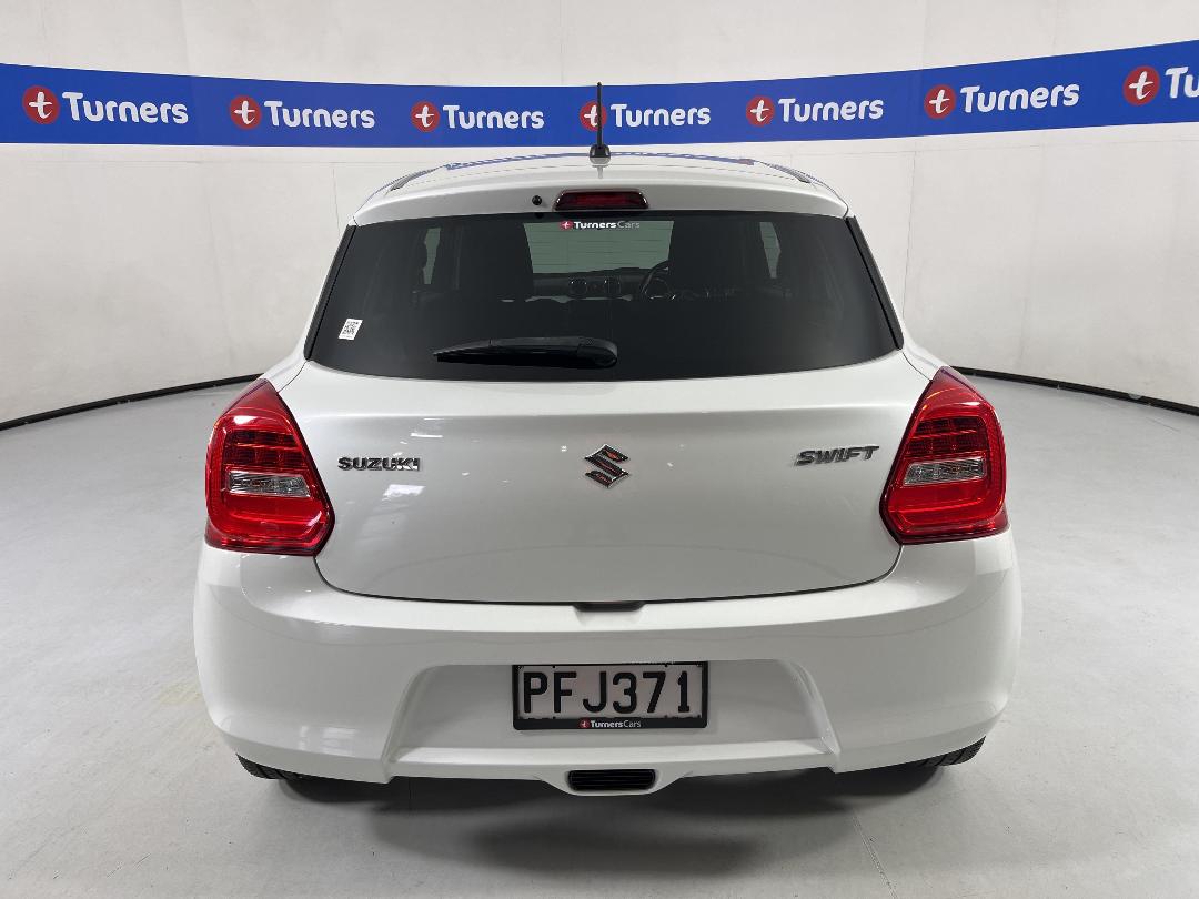 Photo '6' of Suzuki Swift