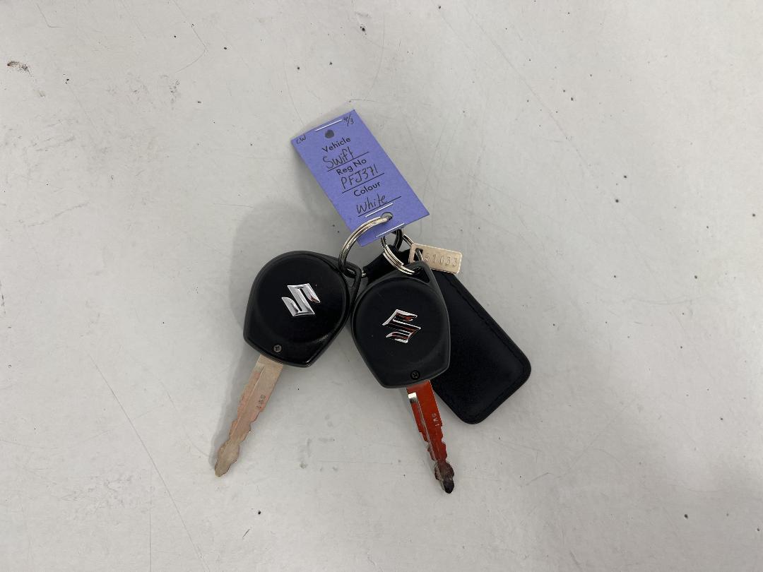 Photo '22' of Suzuki Swift