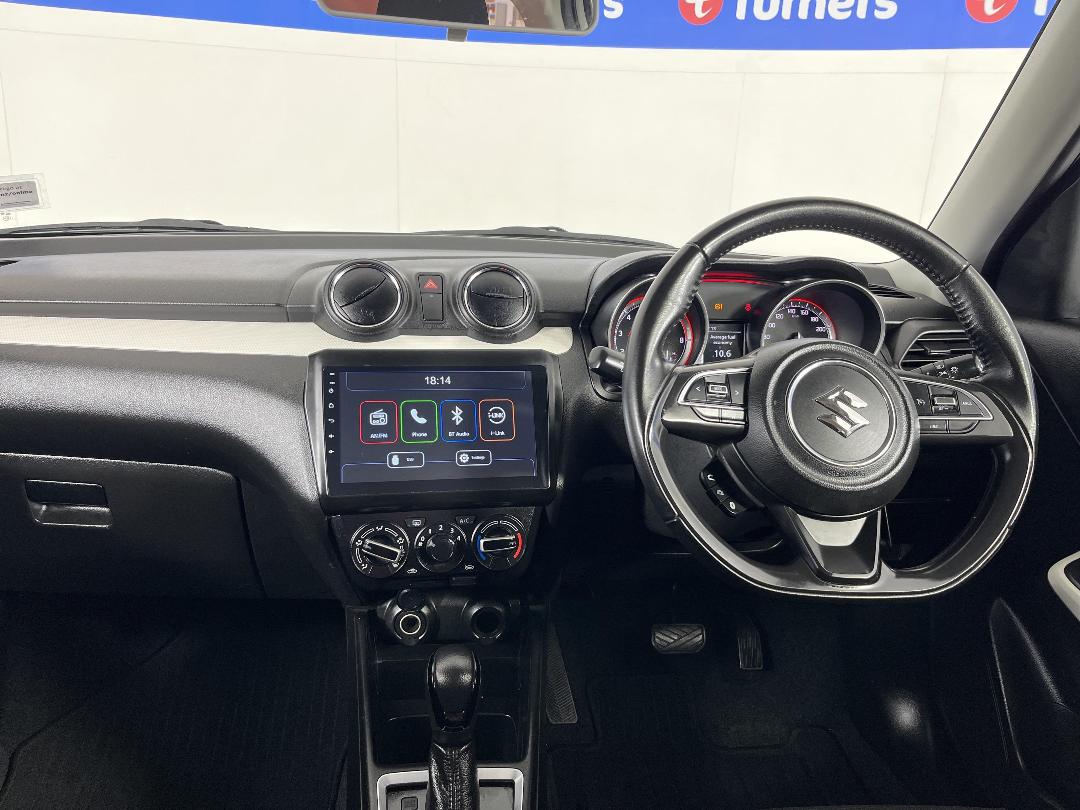 Photo '17' of Suzuki Swift