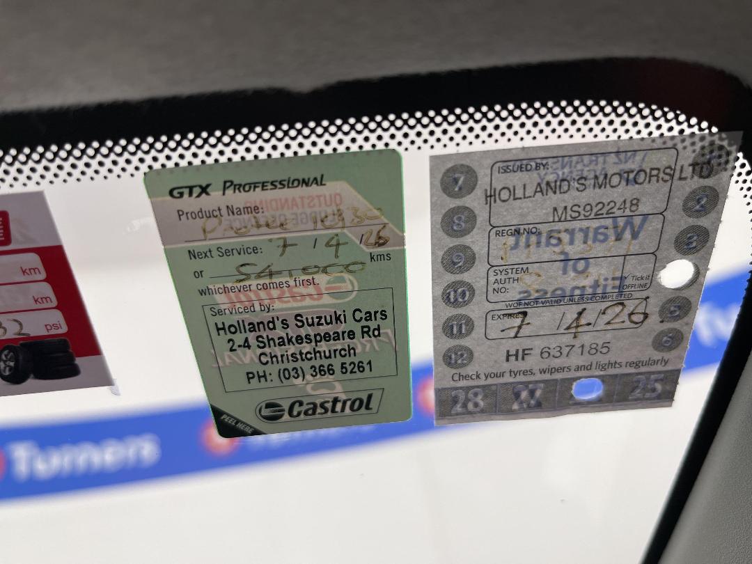 Photo '23' of Suzuki Swift