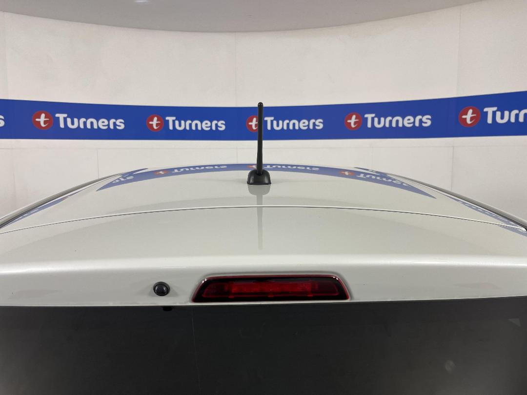 Photo '23' of Suzuki Swift