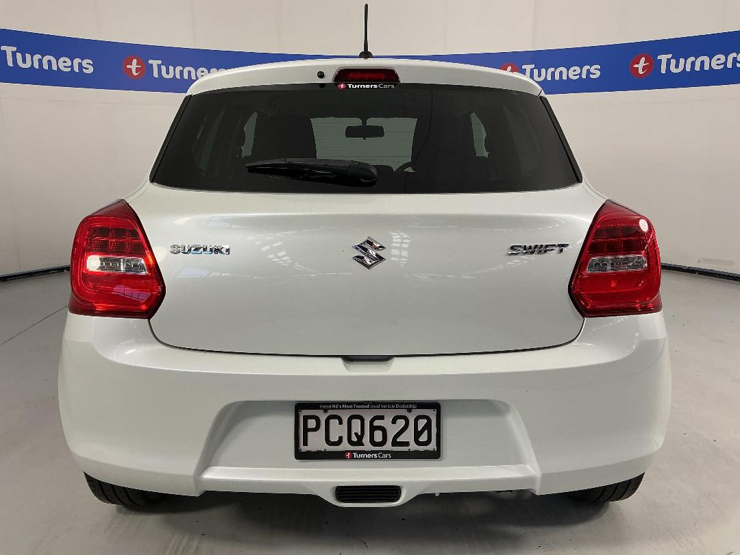 Photo '6' of Suzuki Swift