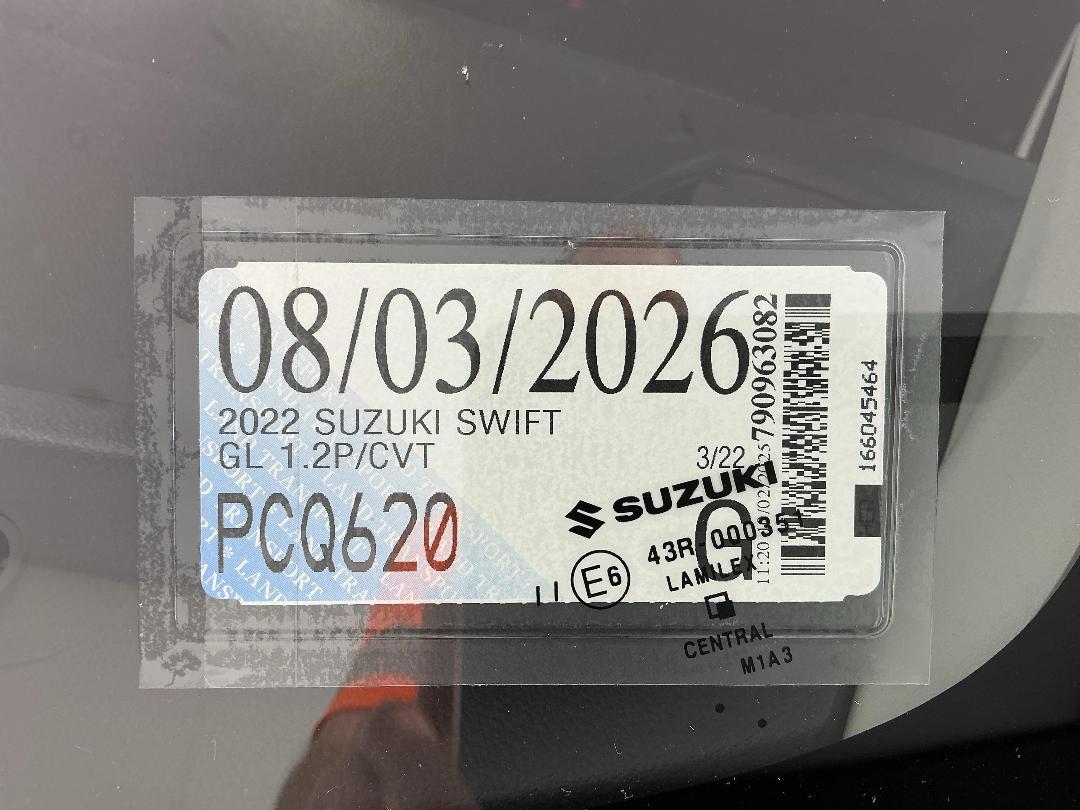 Photo '27' of Suzuki Swift