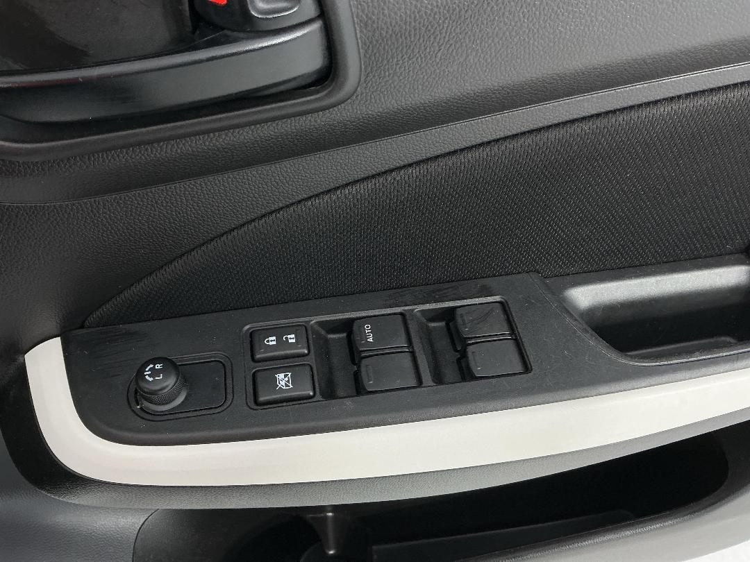 Photo '25' of Suzuki Swift