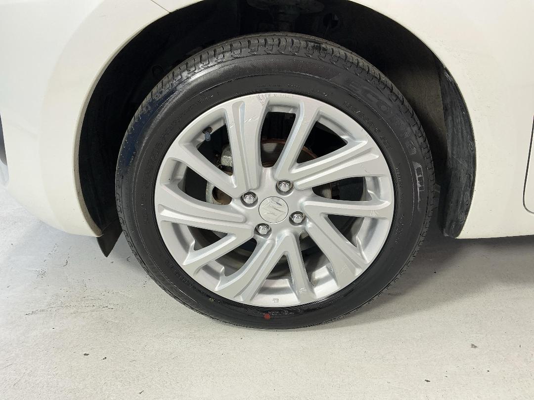 Photo '10' of Suzuki Swift