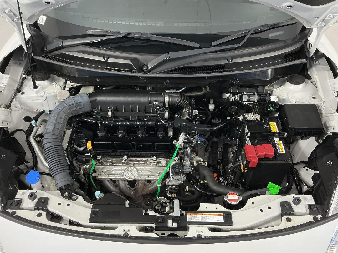 Photo '13' of Suzuki Swift