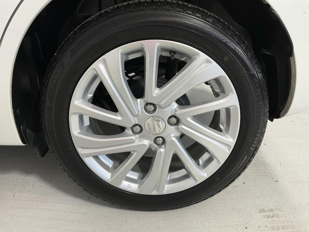 Photo '11' of Suzuki Swift