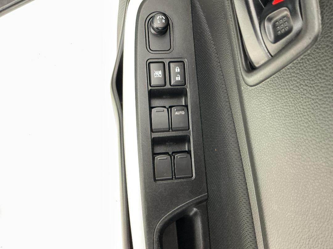 Photo '23' of Suzuki Swift