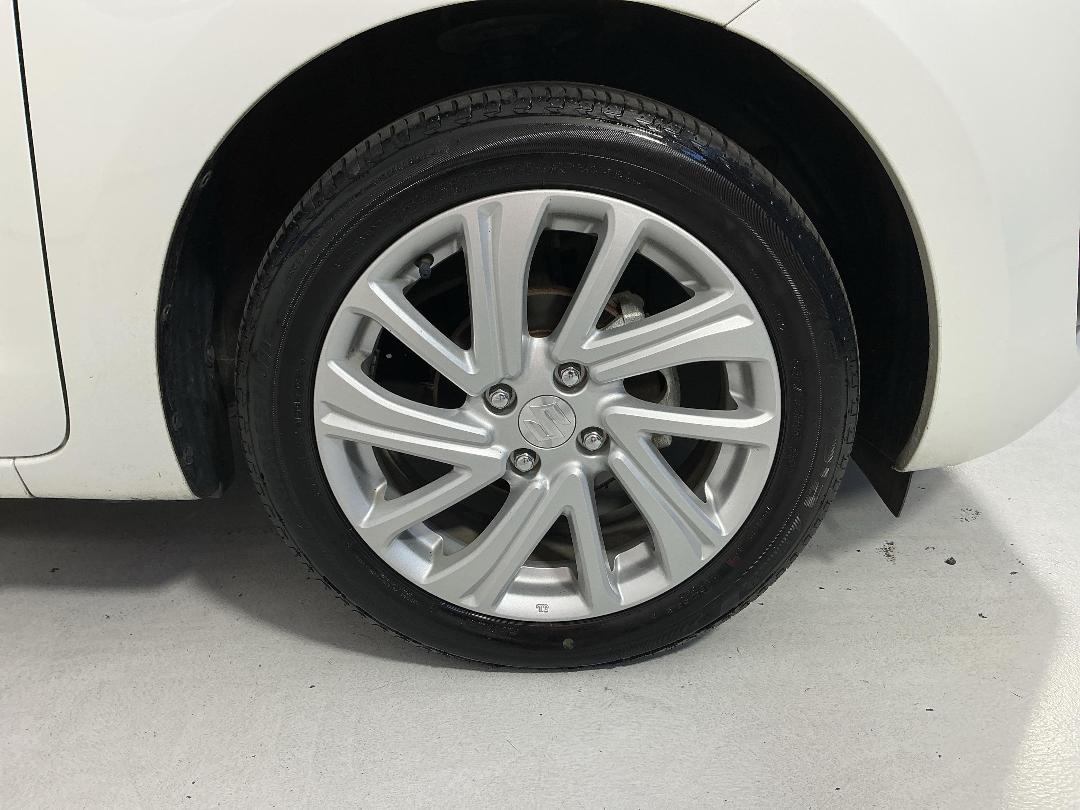 Photo '9' of Suzuki Swift