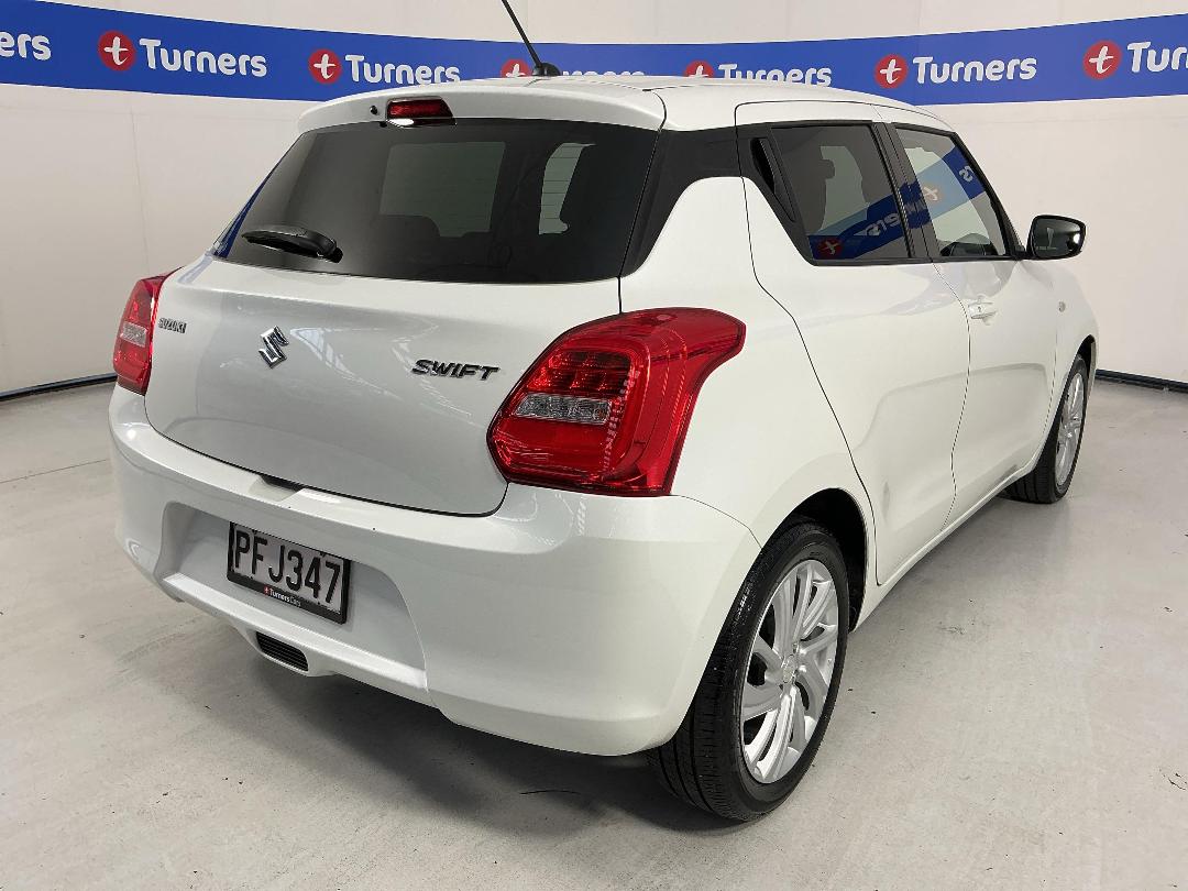 Photo '7' of Suzuki Swift