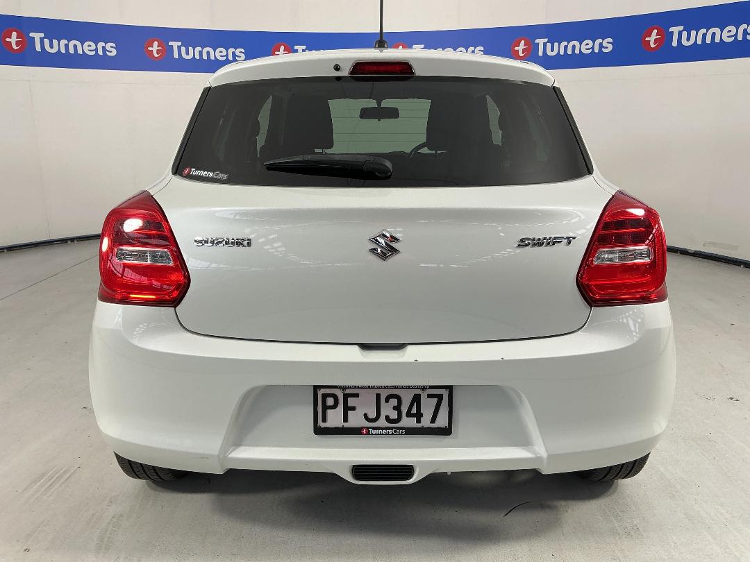 Photo '6' of Suzuki Swift