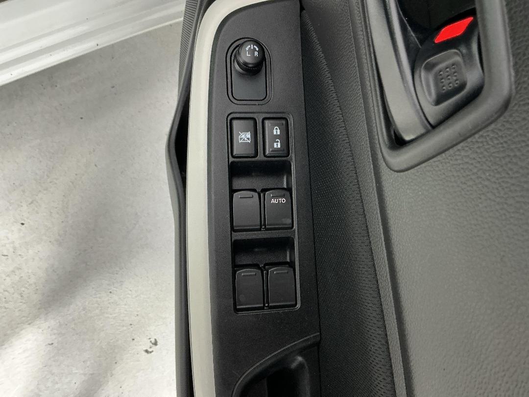 Photo '23' of Suzuki Swift