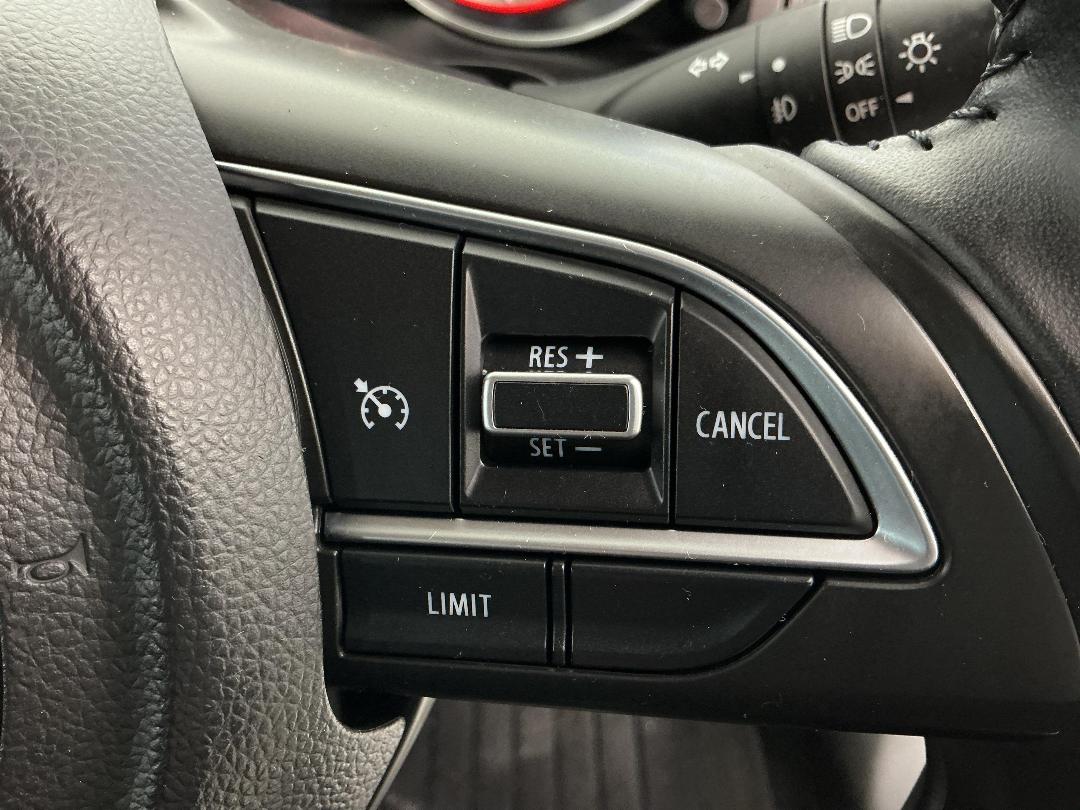 Photo '24' of Suzuki Swift