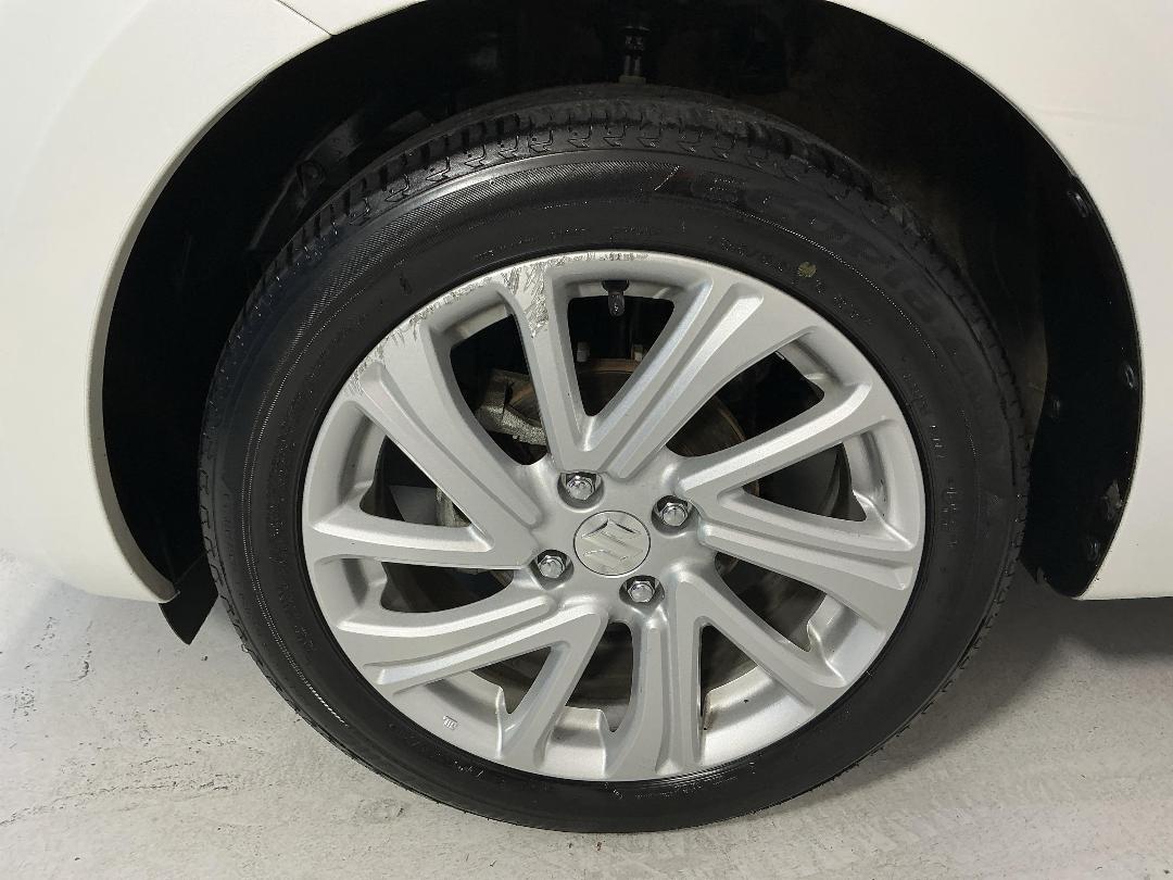 Photo '10' of Suzuki Swift