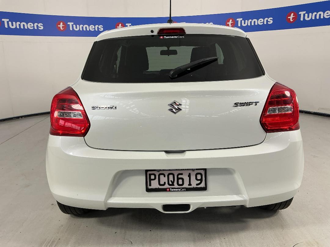 Photo '6' of Suzuki Swift