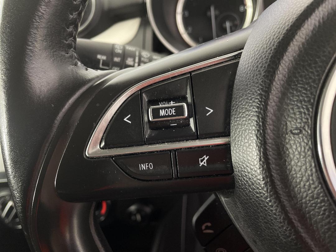 Photo '25' of Suzuki Swift