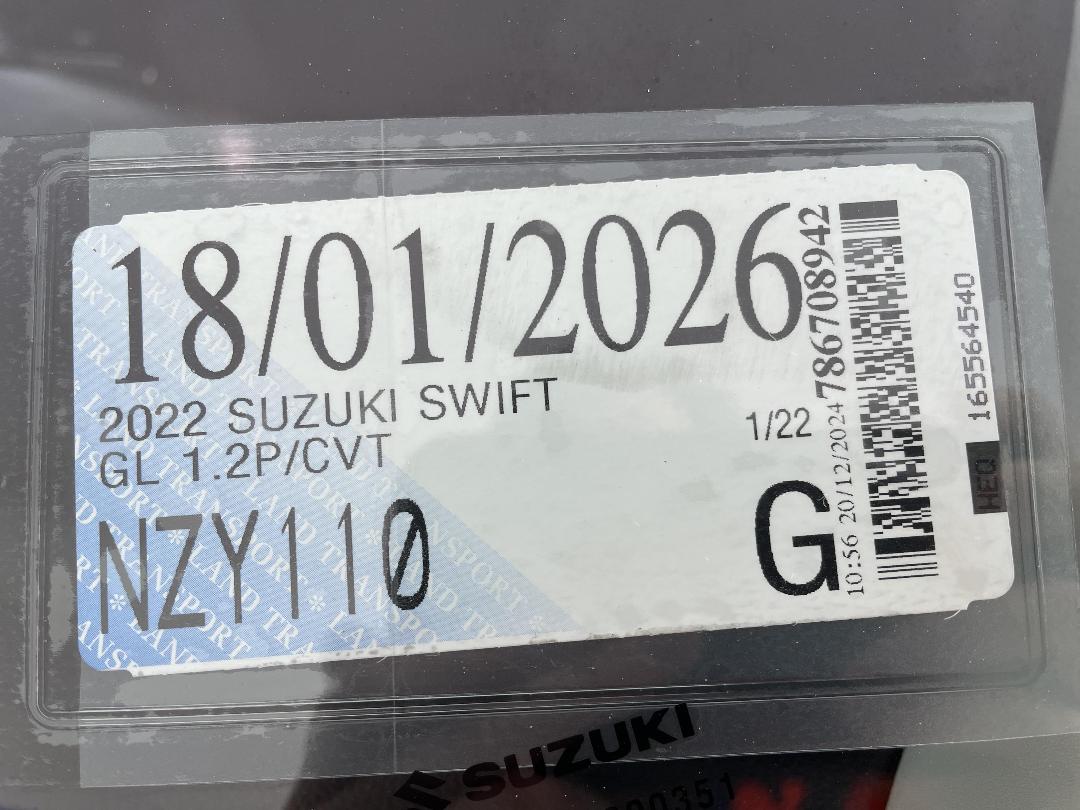Photo '28' of Suzuki Swift