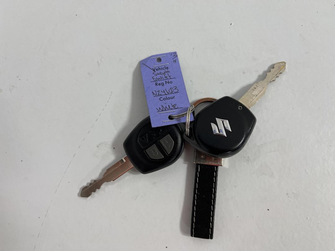 Photo '22' of Suzuki Swift