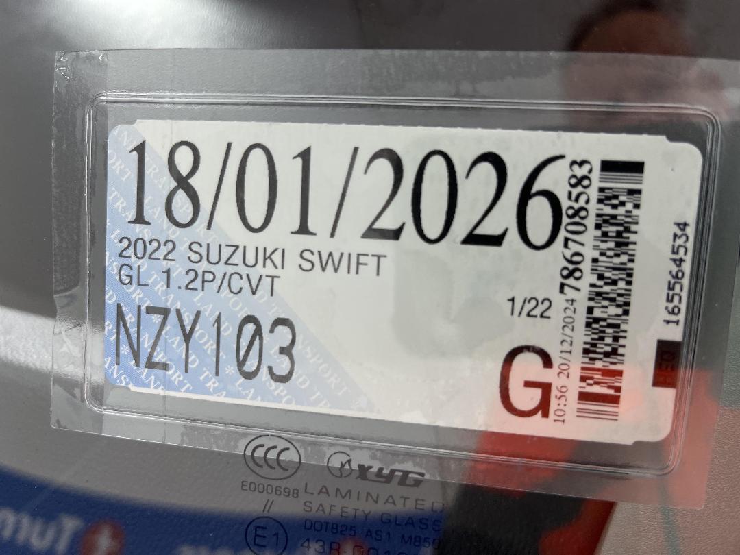 Photo '23' of Suzuki Swift