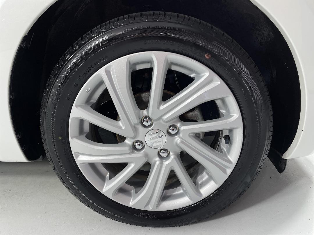 Photo '9' of Suzuki Swift