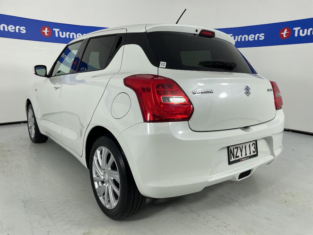 Photo '5' of Suzuki Swift