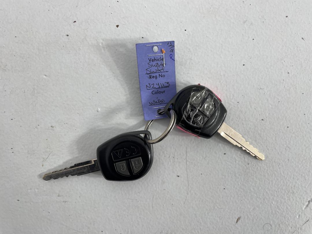 Photo '22' of Suzuki Swift