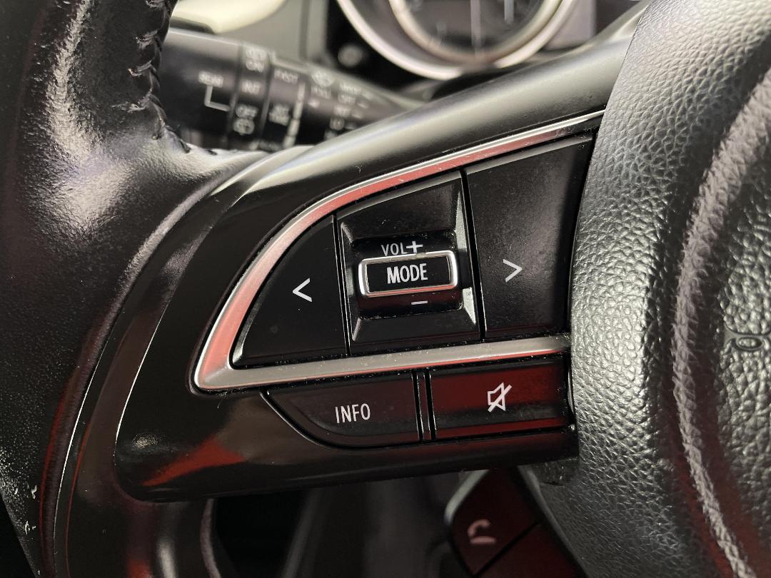 Photo '25' of Suzuki Swift