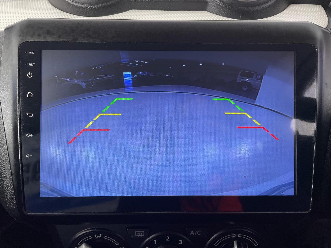 Photo '28' of Suzuki Swift