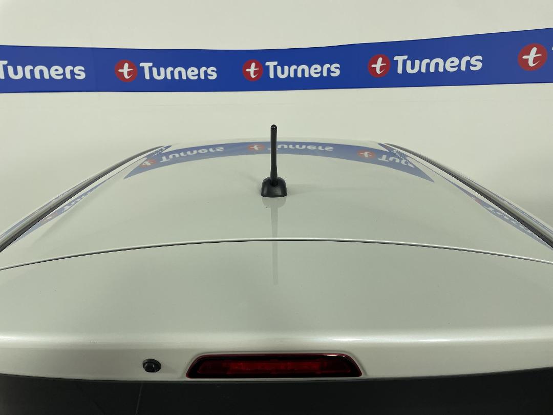 Photo '31' of Suzuki Swift