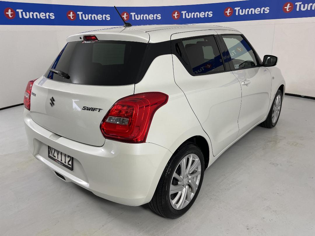 Photo '7' of Suzuki Swift