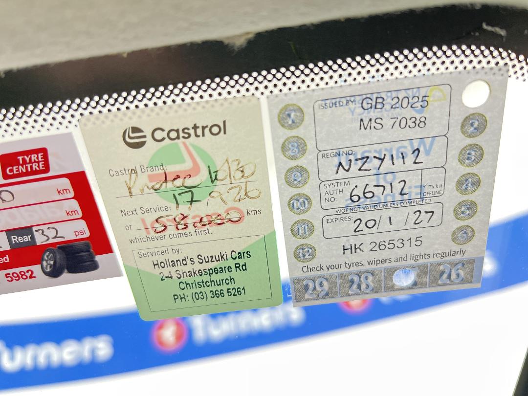 Photo '23' of Suzuki Swift