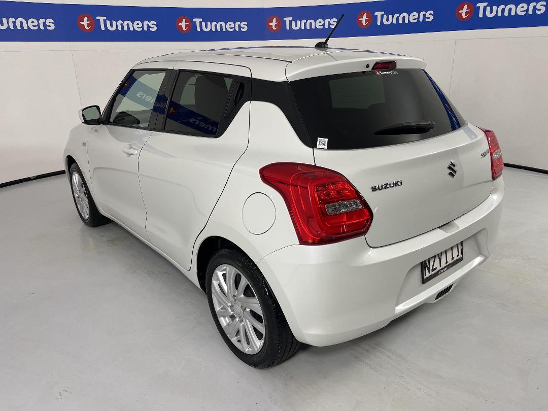 Photo '5' of Suzuki Swift