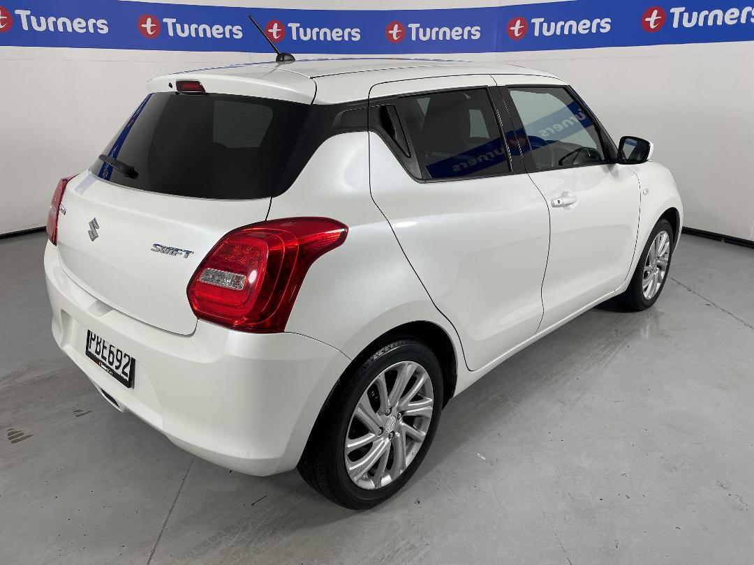 Photo '7' of Suzuki Swift