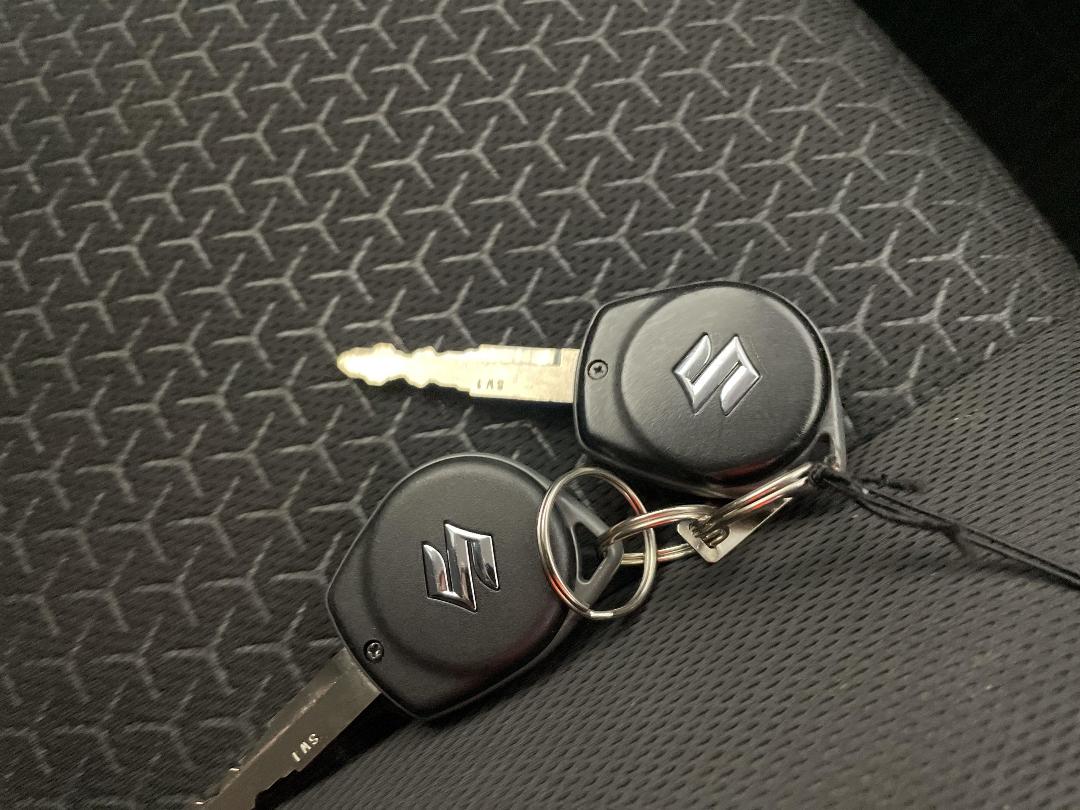 Photo '22' of Suzuki Swift