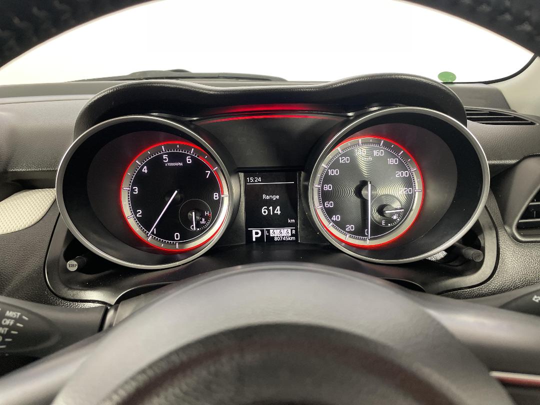 Photo '21' of Suzuki Swift