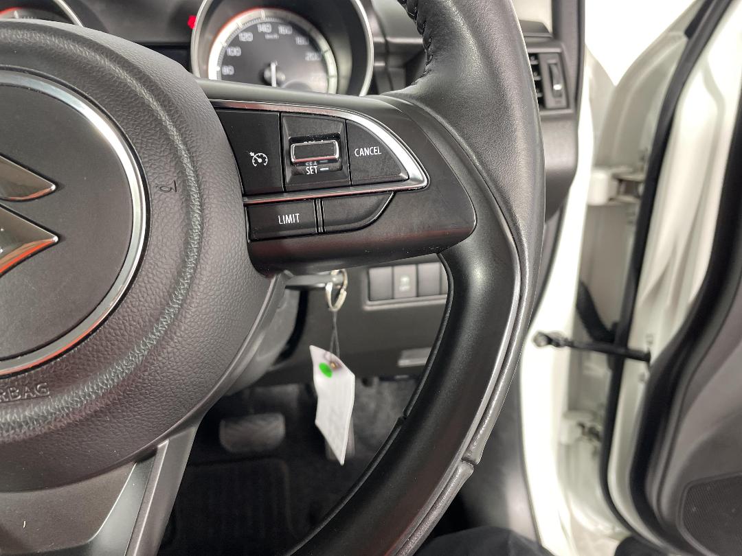 Photo '26' of Suzuki Swift