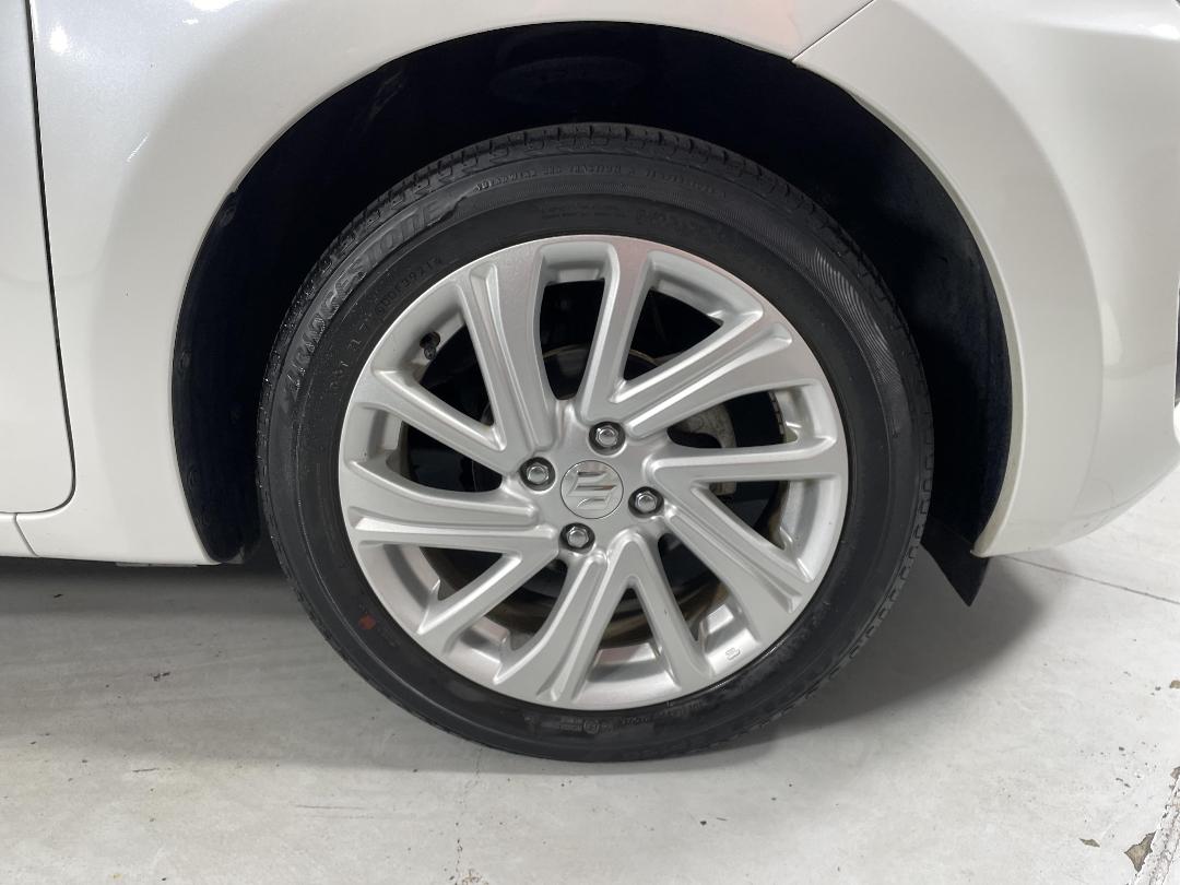 Photo '9' of Suzuki Swift