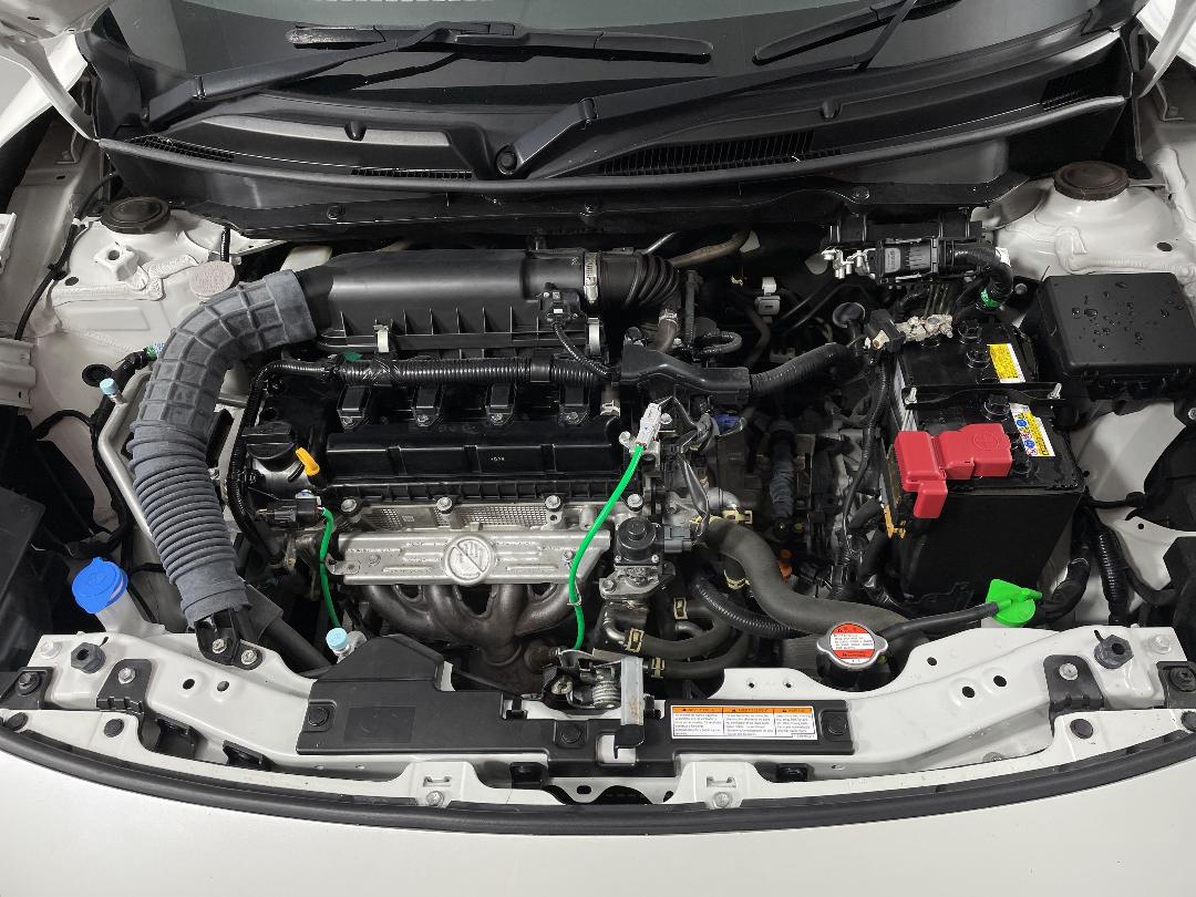 Photo '13' of Suzuki Swift