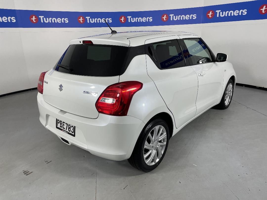 Photo '7' of Suzuki Swift