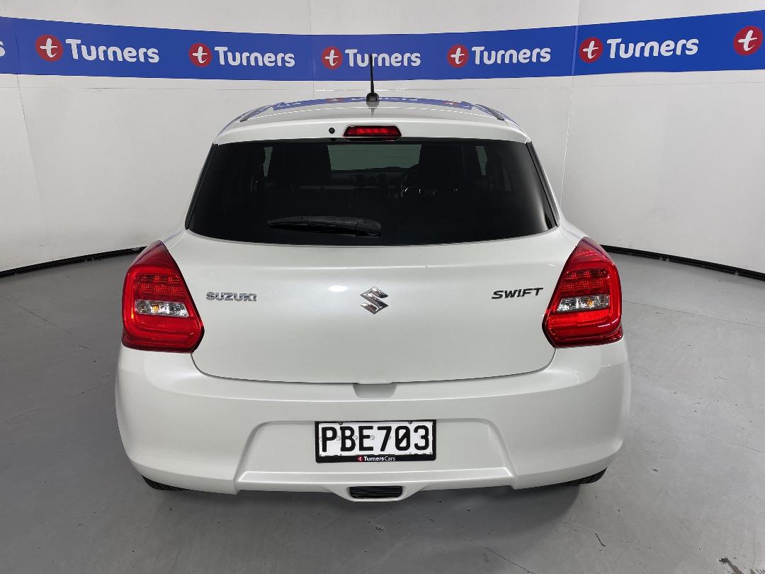 Photo '6' of Suzuki Swift