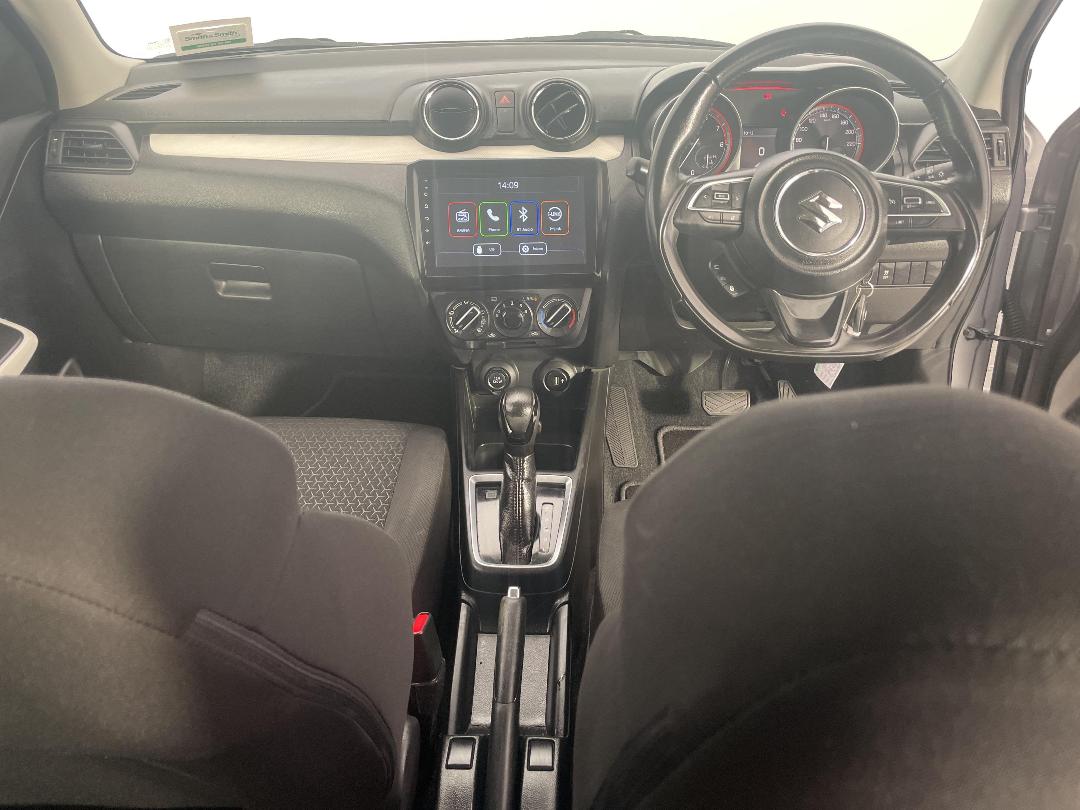 Photo '17' of Suzuki Swift Photo '17' of Suzuki Swift