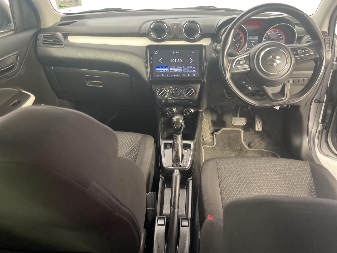 Photo '17' of Suzuki Swift Photo '17' of Suzuki Swift