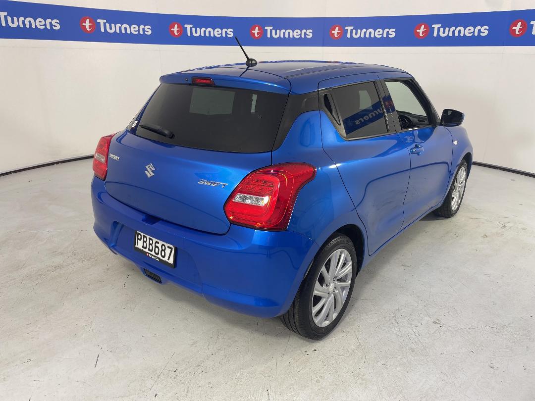 Photo '7' of Suzuki Swift