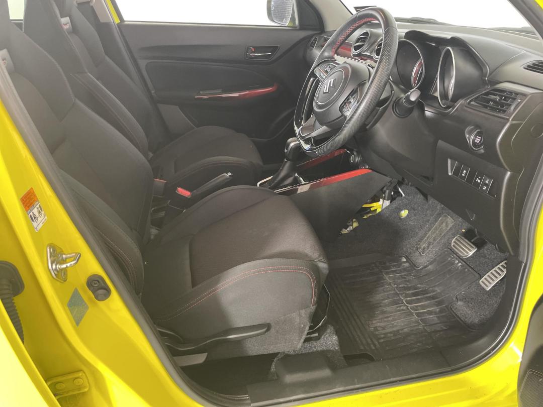 Photo '16' of Suzuki Swift Photo '16' of Suzuki Swift