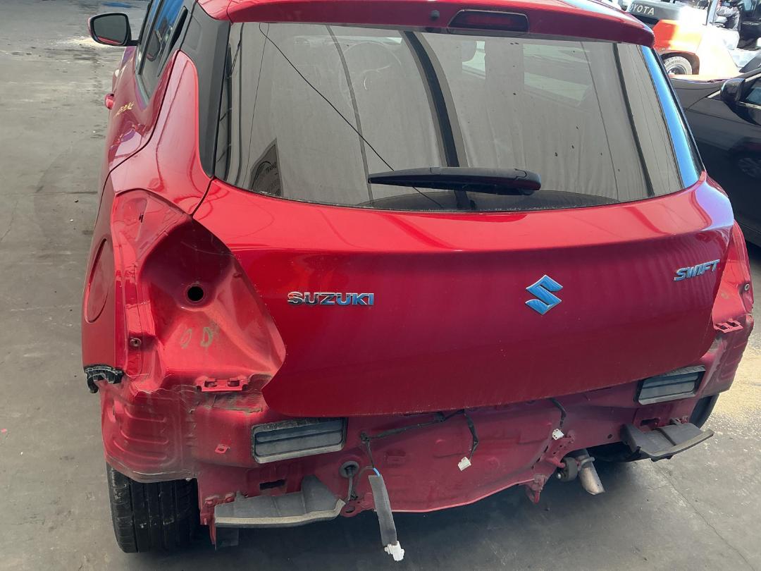 Photo '12' of Suzuki Swift GL