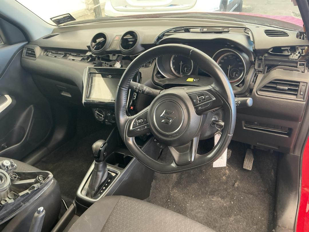 Photo '20' of Suzuki Swift GL