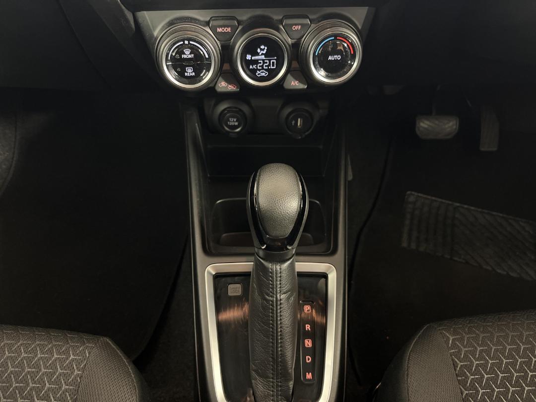 Photo '18' of Suzuki Swift Photo '18' of Suzuki Swift